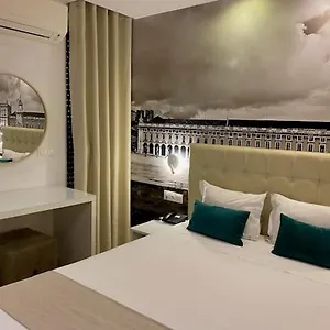 Aparthotel & By